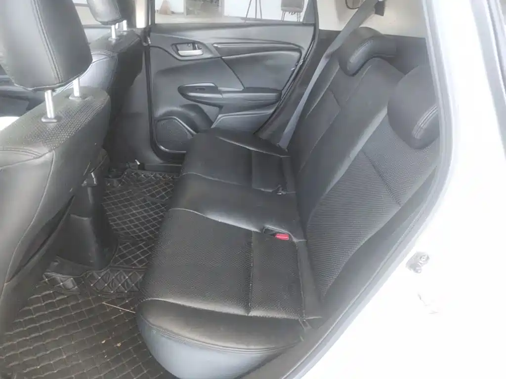 Honda Fit — миниатюра 17
