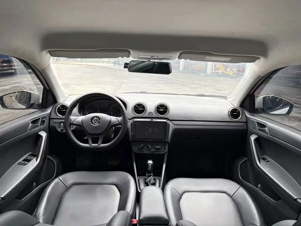 Volkswagen Jetta — миниатюра 10