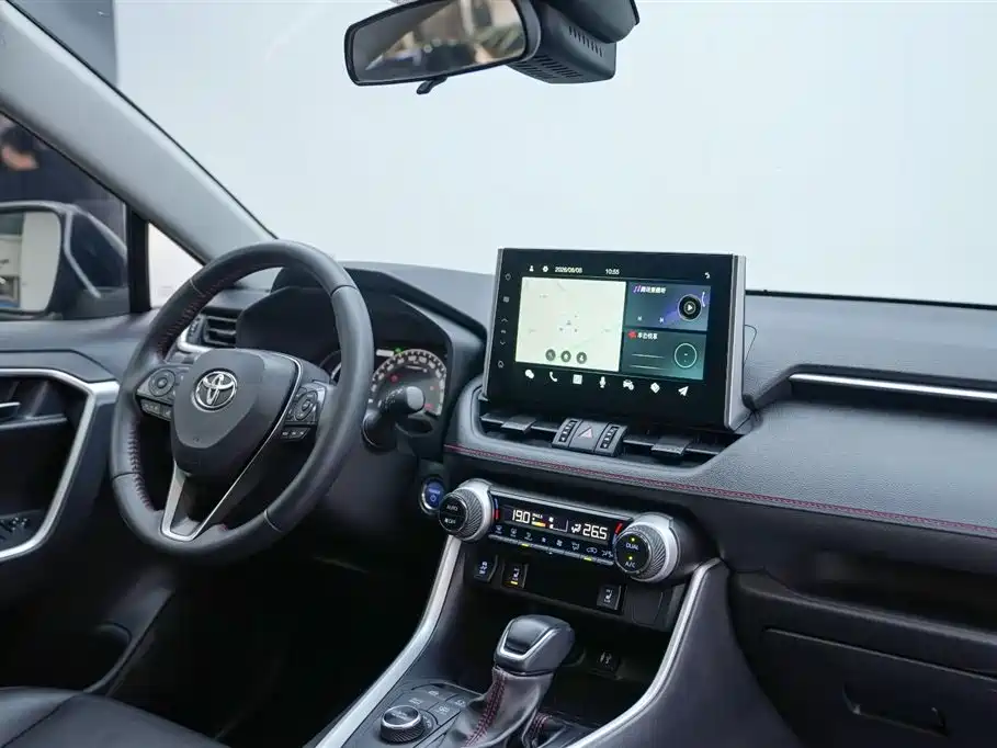 Toyota Wildlander New Energy — миниатюра 8