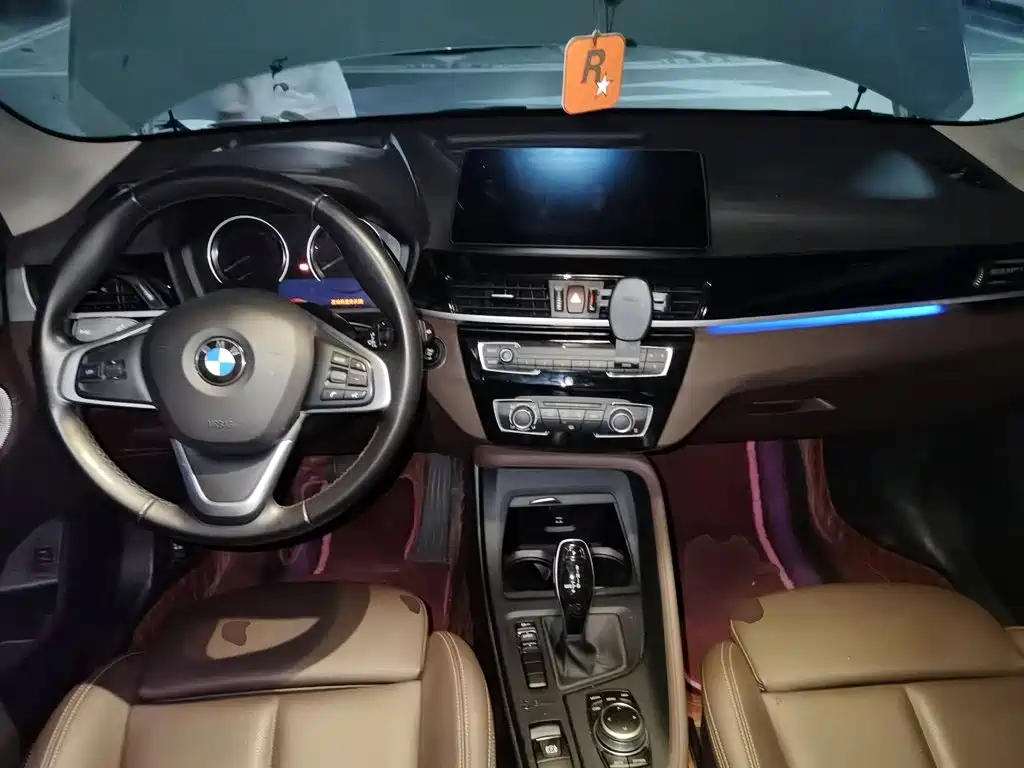 BMW X1 — миниатюра 10