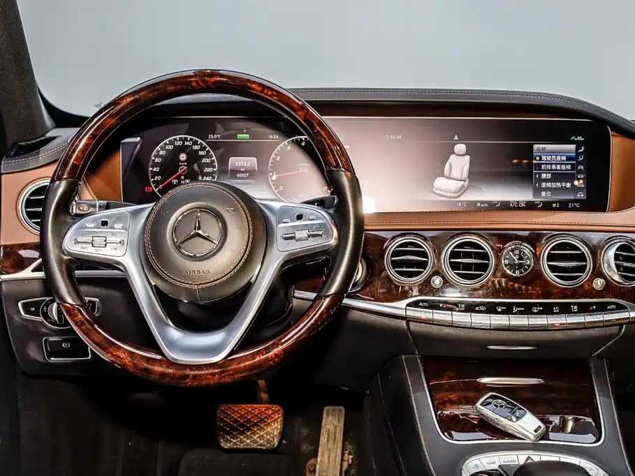 Mercedes-Benz S-Class — миниатюра 26