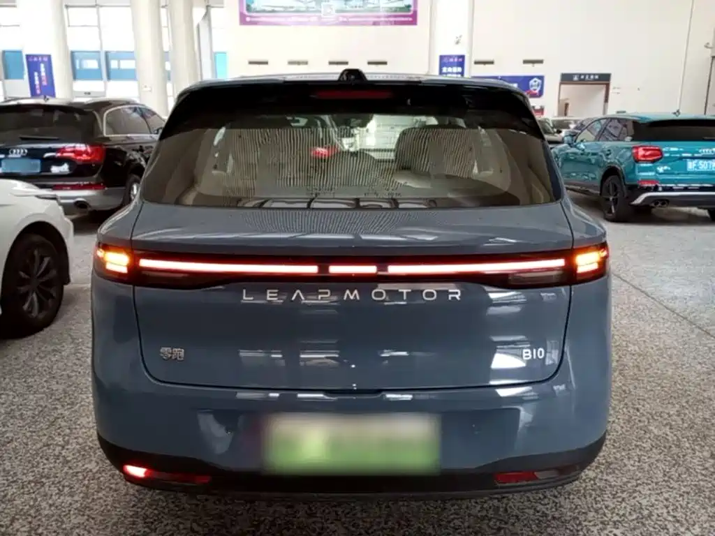 Leapmotor Leapmotor B10 — миниатюра 6