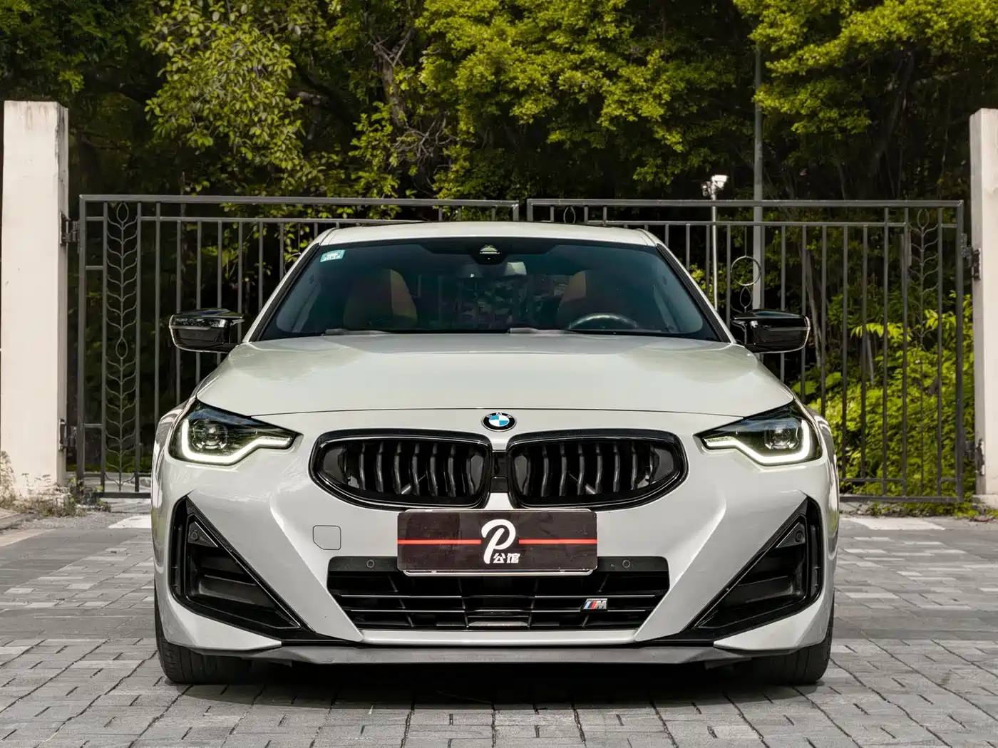 BMW M240i