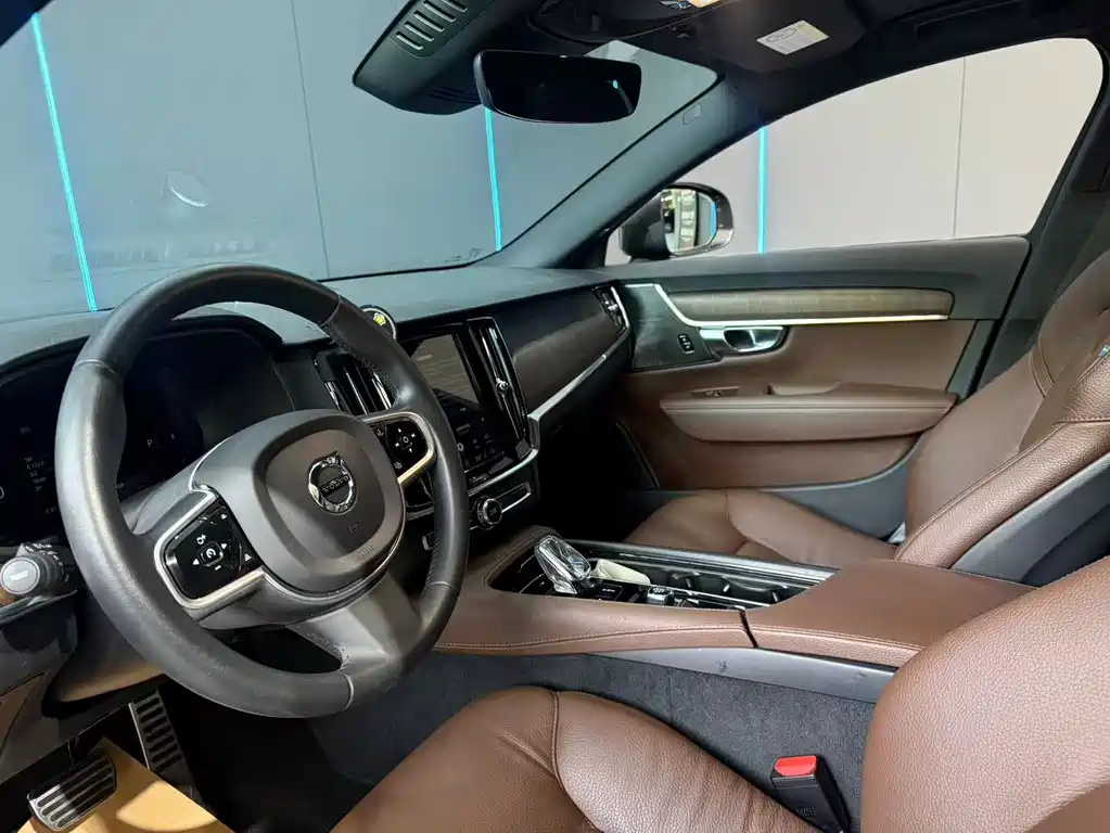 Volvo V90 — миниатюра 11