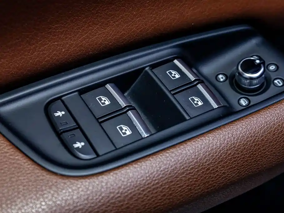 Audi Q5L — миниатюра 12