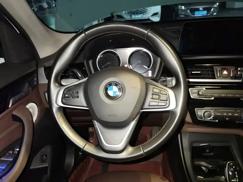 BMW X1 — миниатюра 11