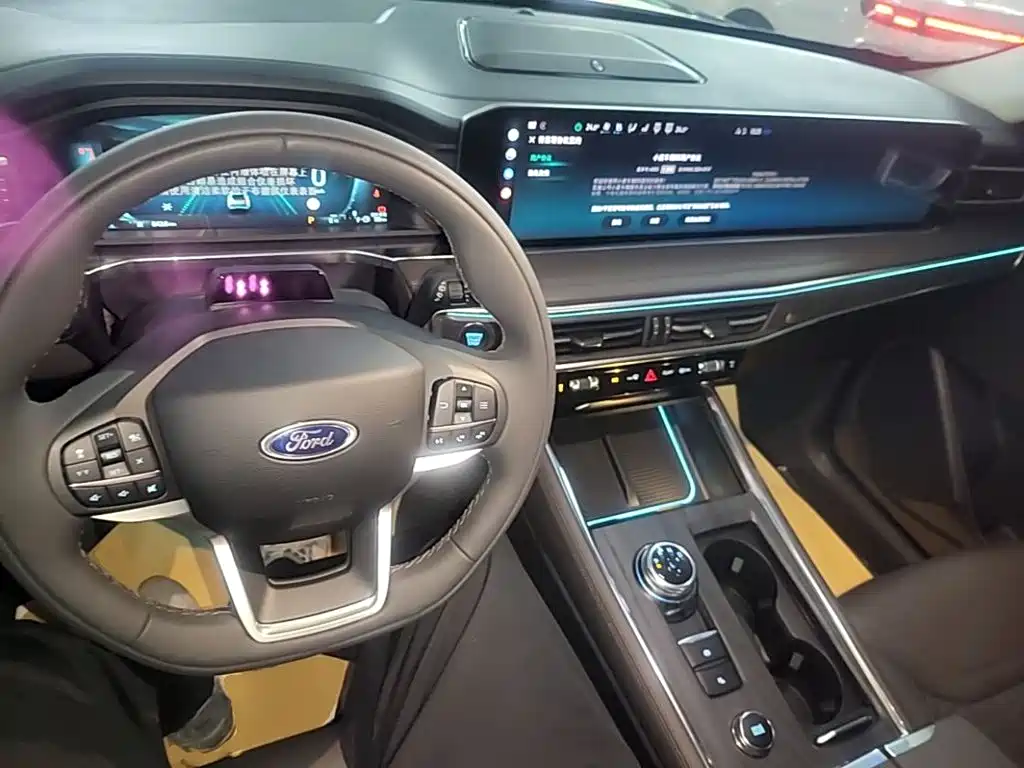 Ford Explorer — миниатюра 10