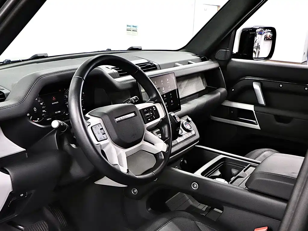 Land Rover Defender — миниатюра 11