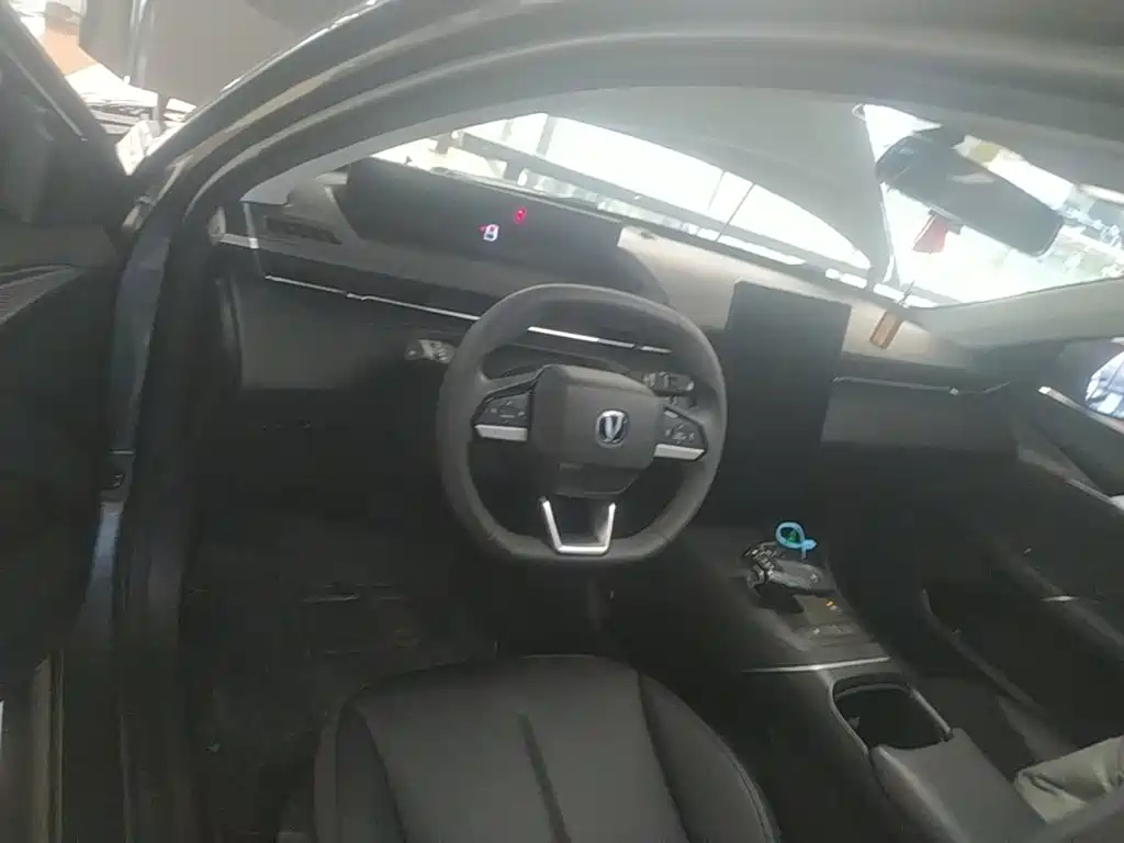 Changan Eado — миниатюра 10