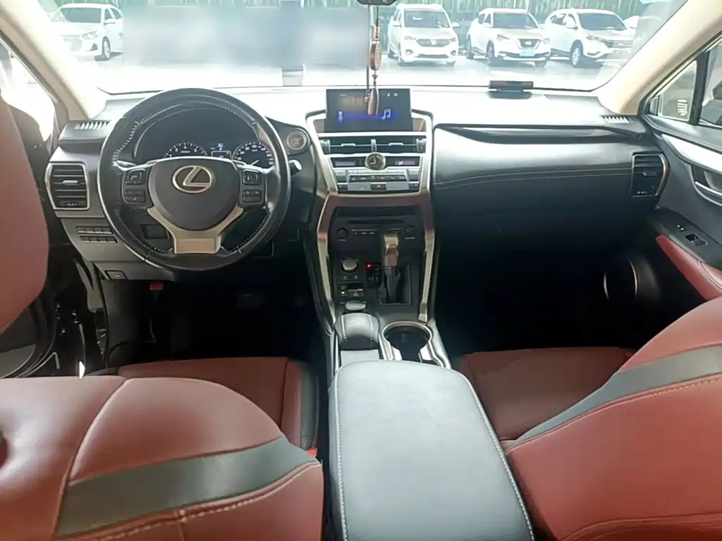 Lexus NX — миниатюра 10