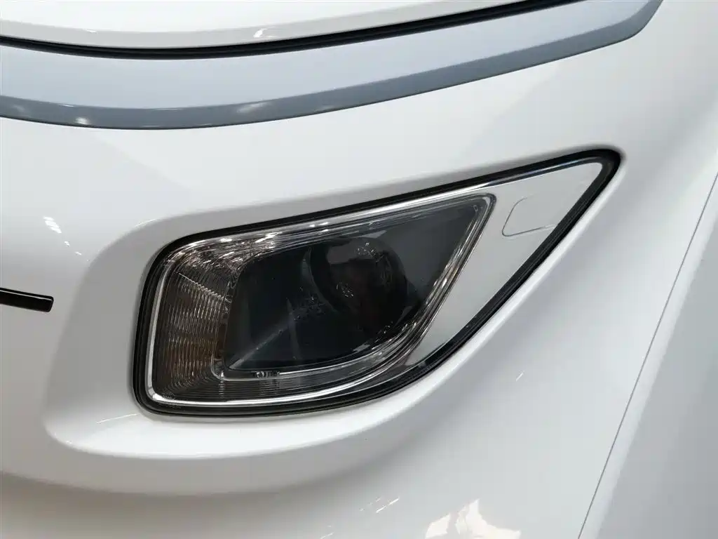 Wuling Nano EV — миниатюра 7