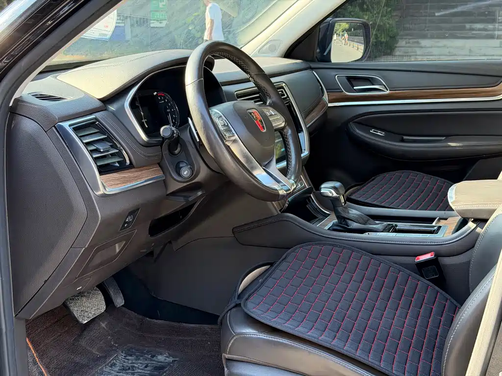 Roewe RX8 — миниатюра 8