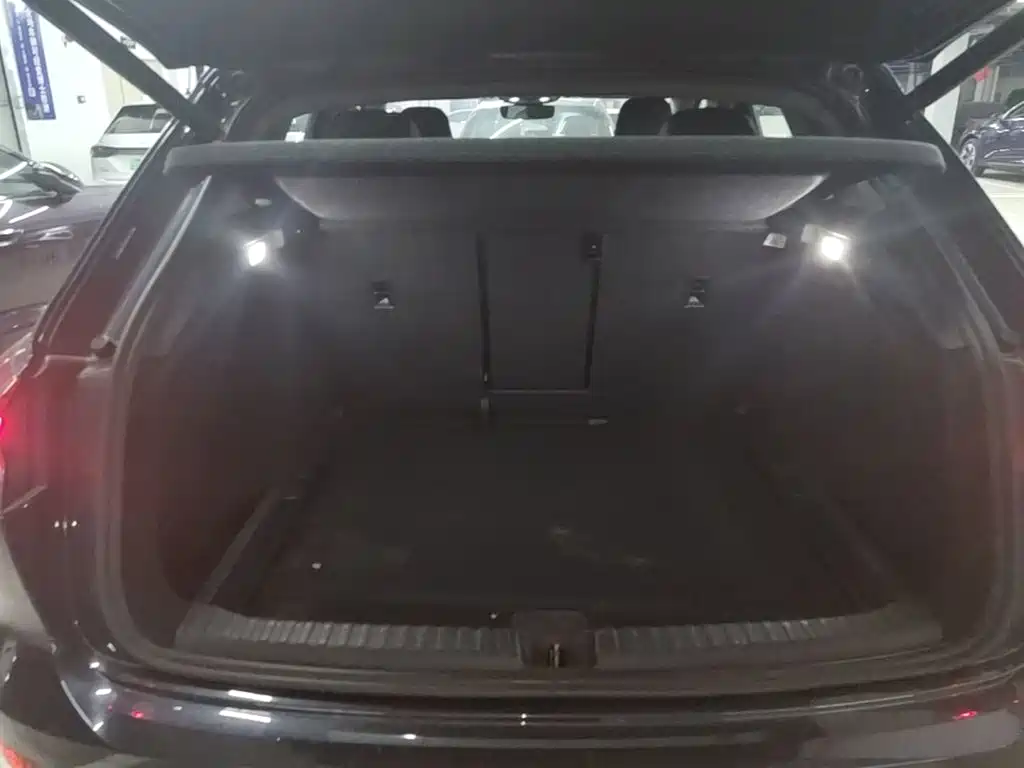 Audi Q4 e-tron — миниатюра 19