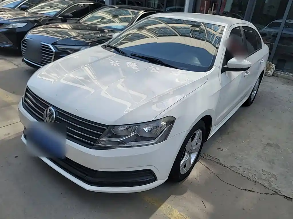 Volkswagen Lavida — миниатюра 2