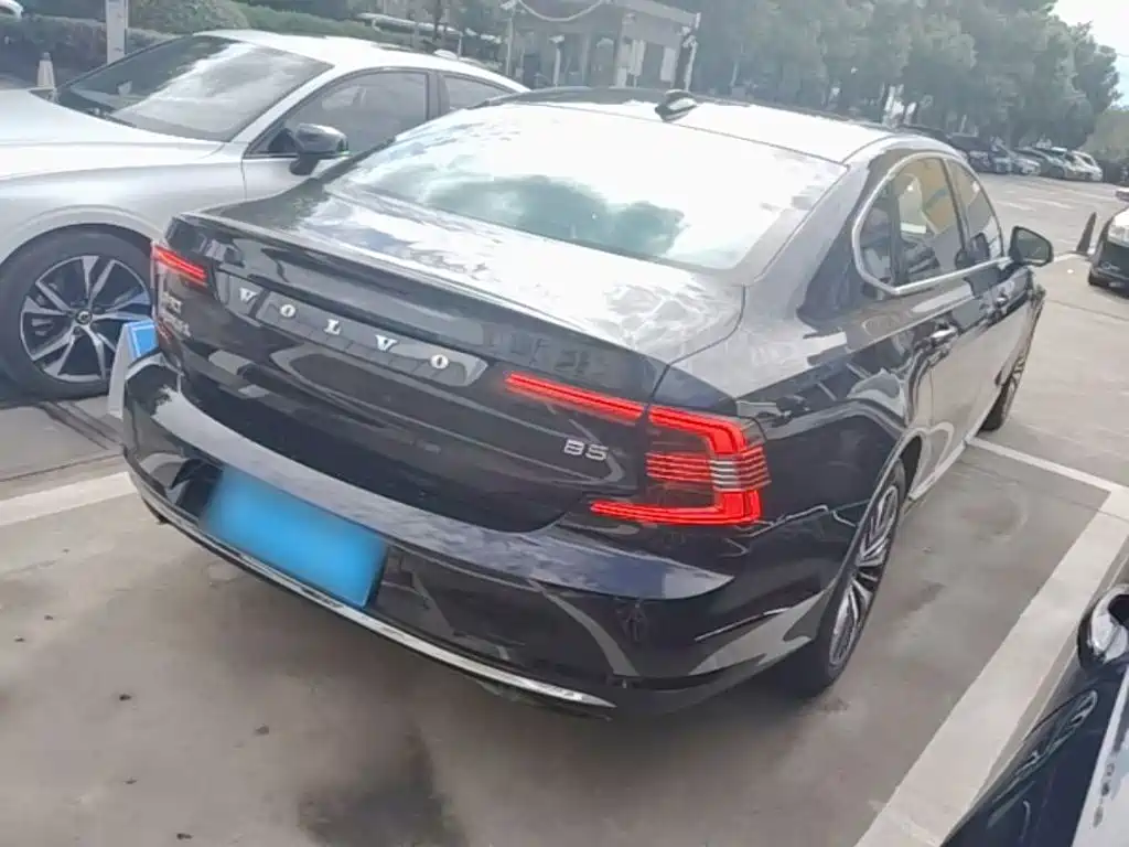 Volvo S90 — миниатюра 7