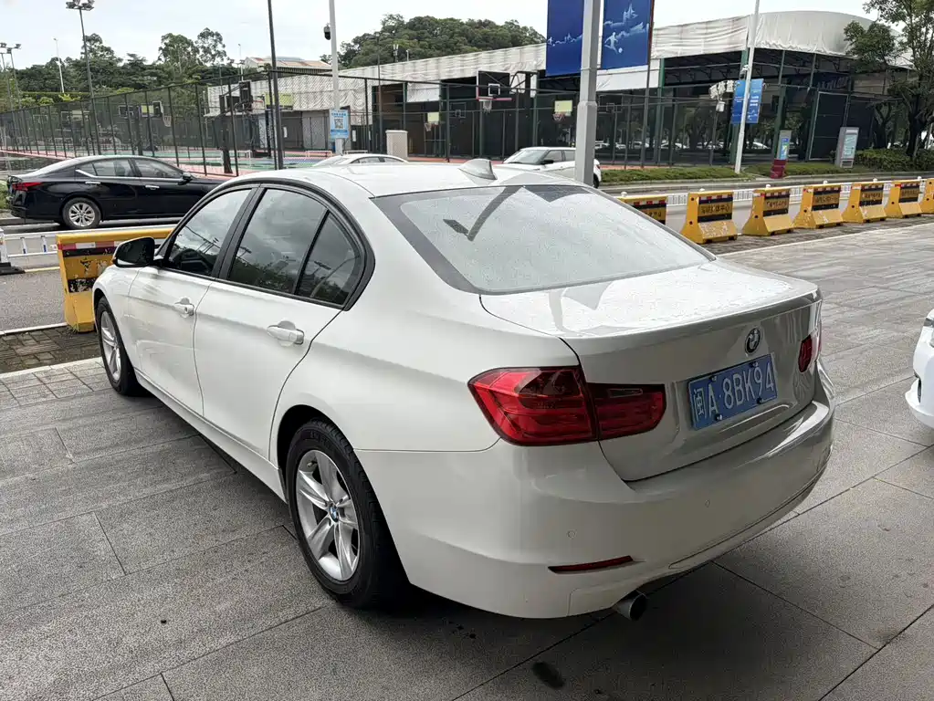 BMW 3 Series — миниатюра 7
