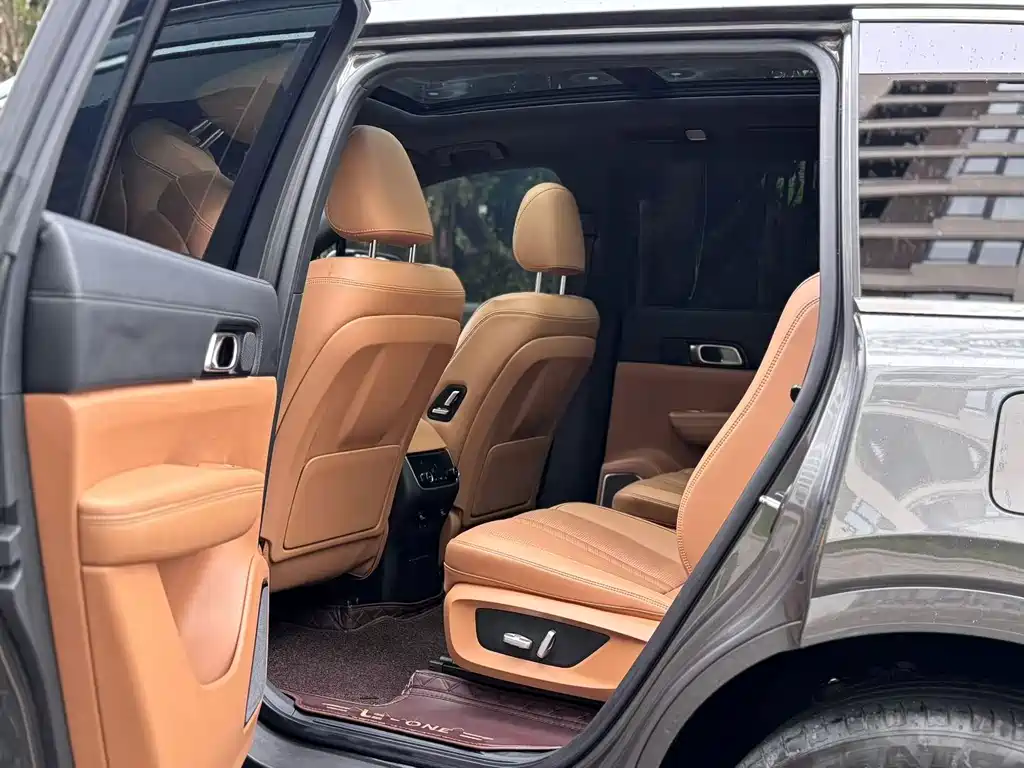 Li Auto Li ONE — миниатюра 4