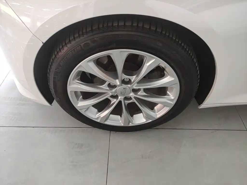 Cadillac CT5 — миниатюра 23
