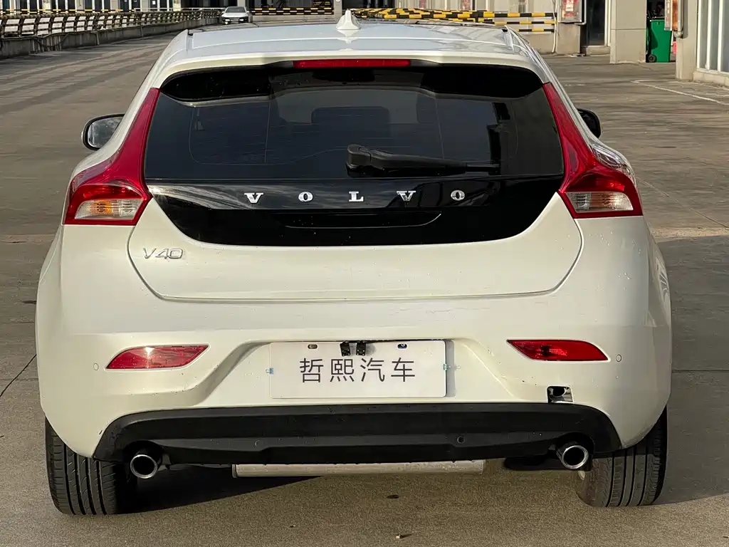 Volvo V40 — миниатюра 7