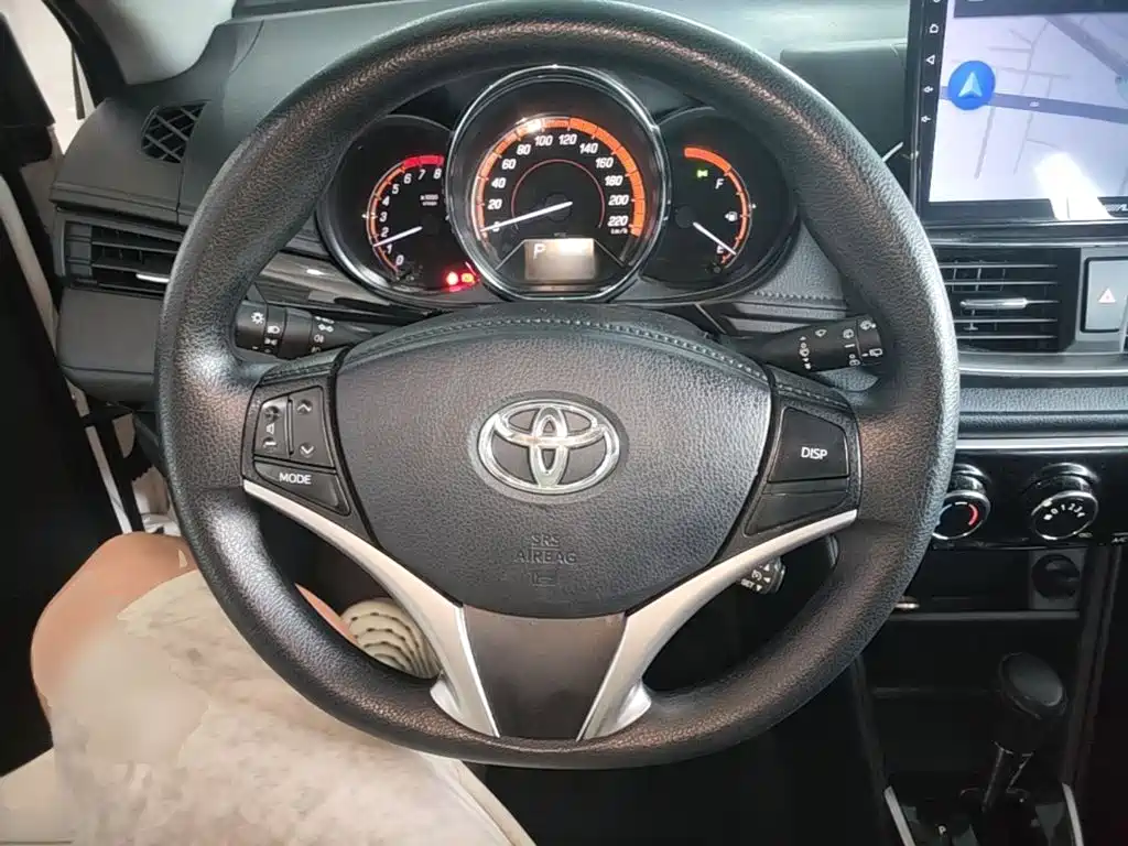 Toyota Yaris L — миниатюра 11