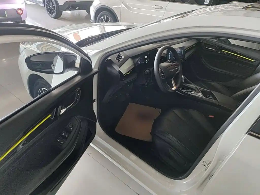 Roewe i5 — миниатюра 16