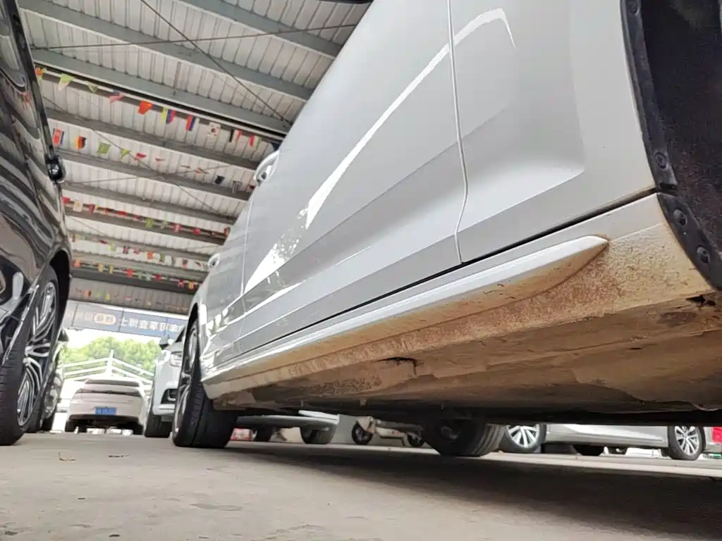 Audi A4L — миниатюра 21