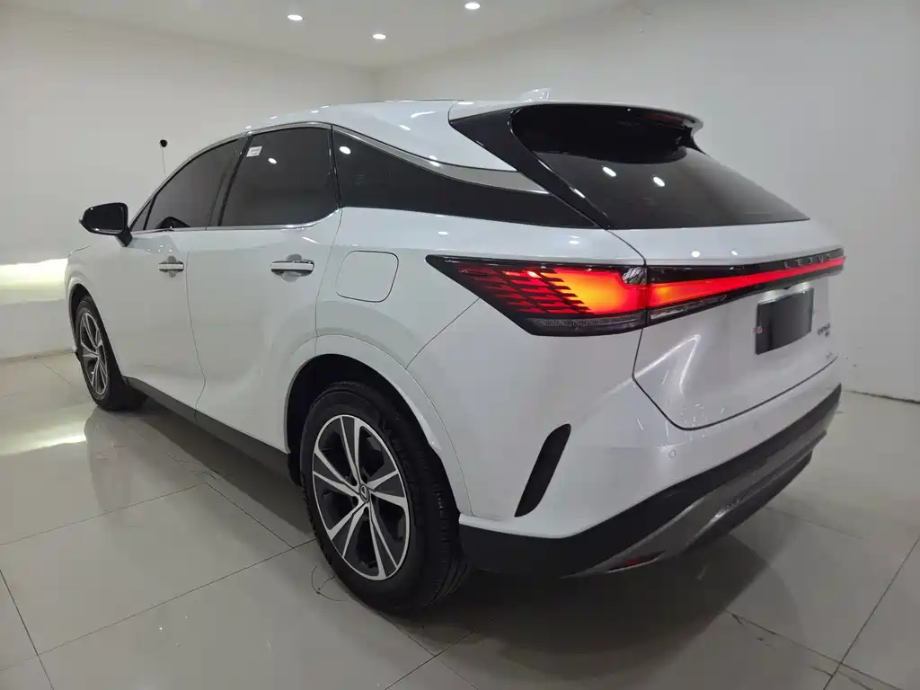 Lexus RX — миниатюра 7