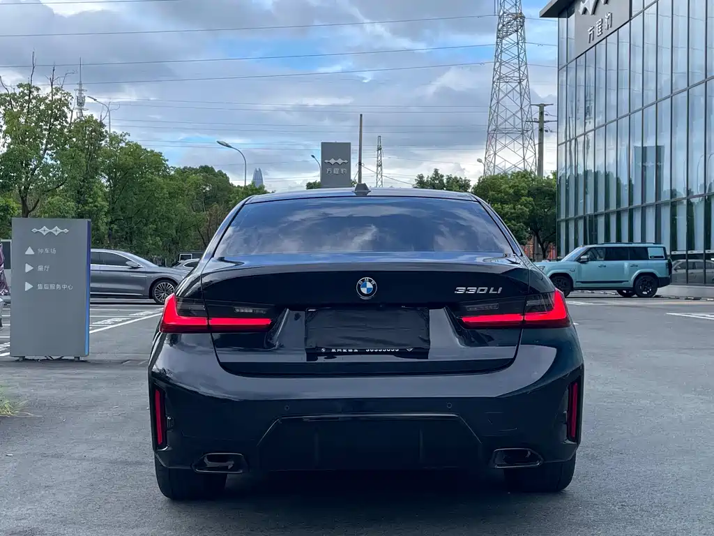 BMW 3 Series — миниатюра 18