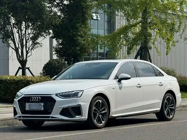 2022 Audi A4