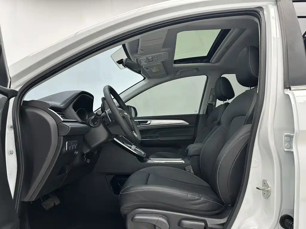 Haval M6 — миниатюра 5