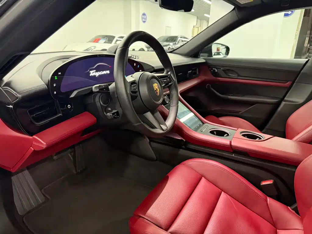 Porsche Taycan — миниатюра 9