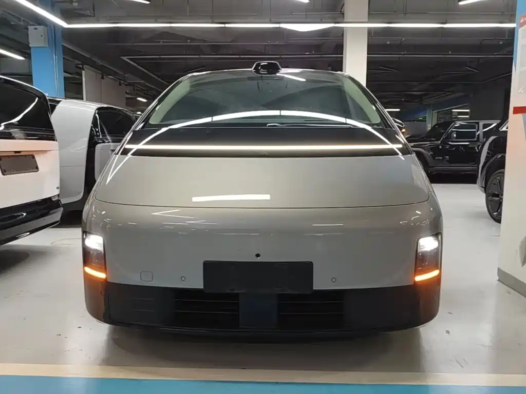 Li Auto Li MEGA — миниатюра 3
