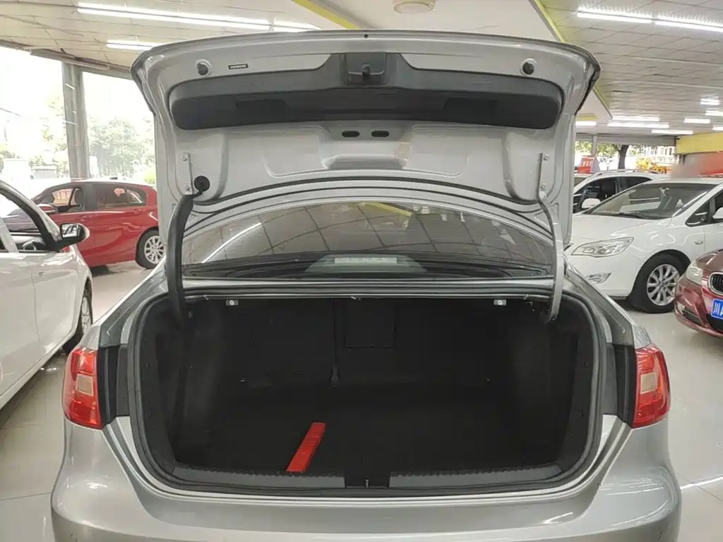 Volkswagen Sagitar — миниатюра 19