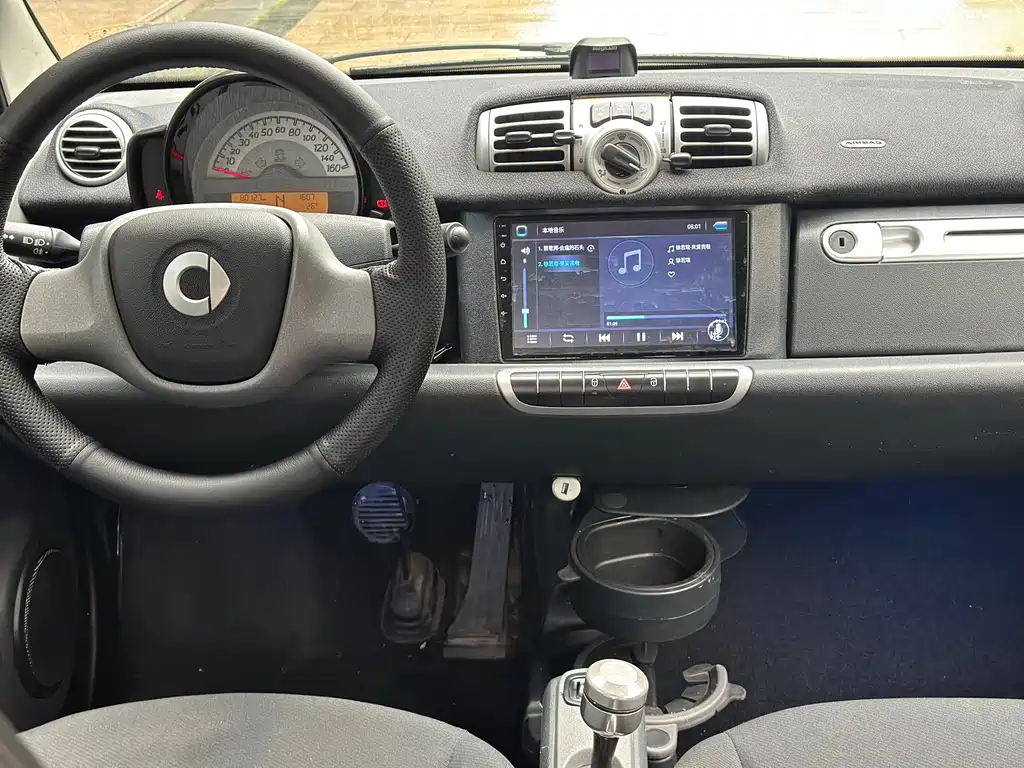 smart Smart Fortwo — миниатюра 9