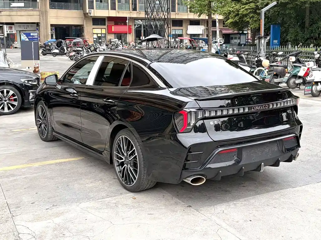 Lynk & Co 03 — миниатюра 14