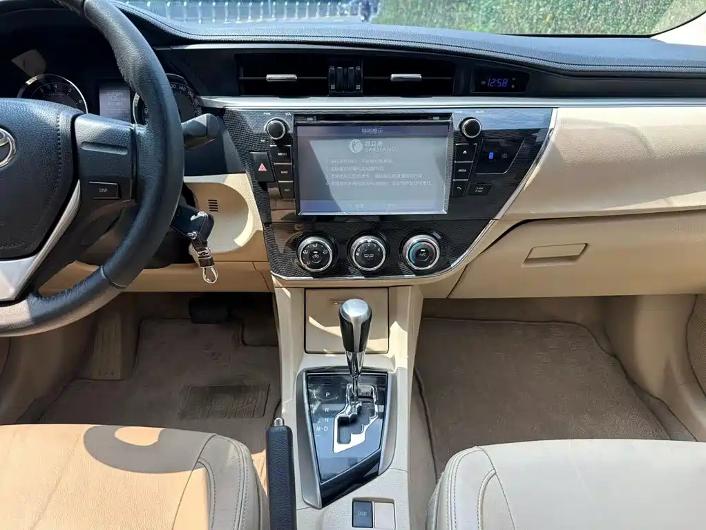 Toyota Corolla — миниатюра 8
