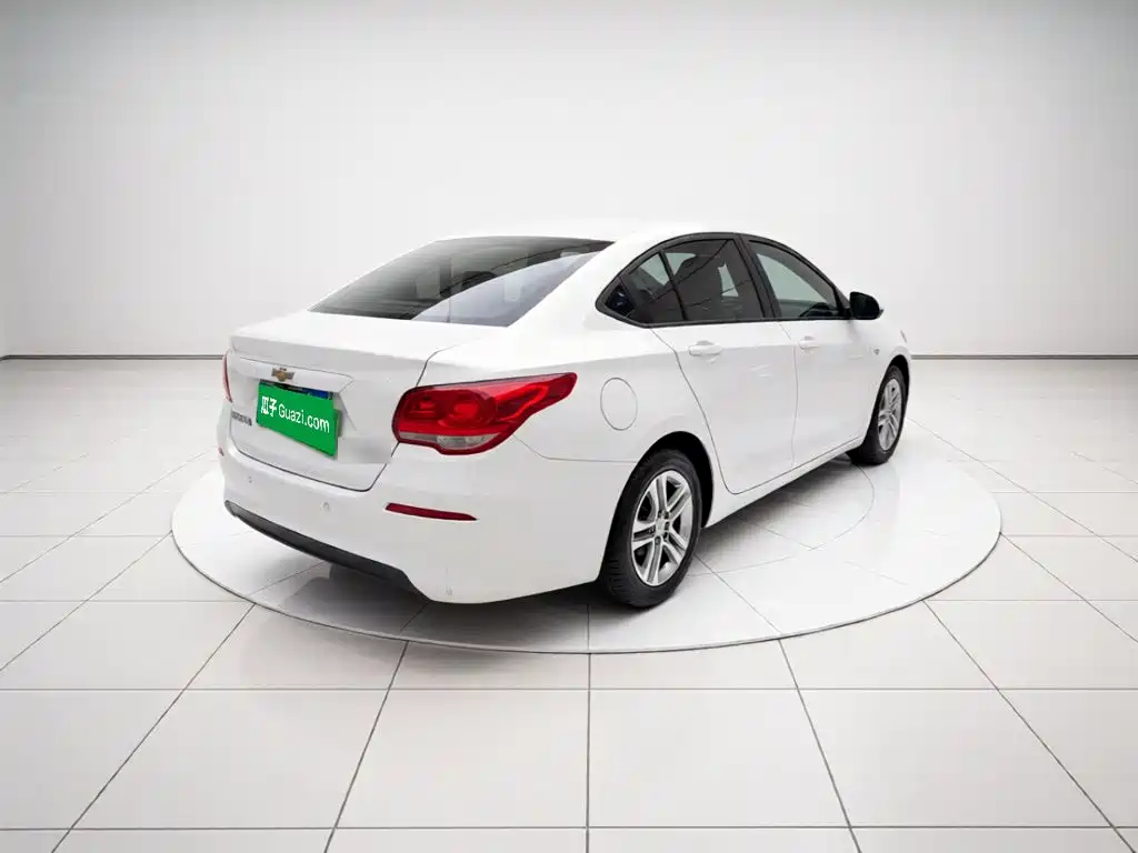 Chevrolet Cavalier — миниатюра 6