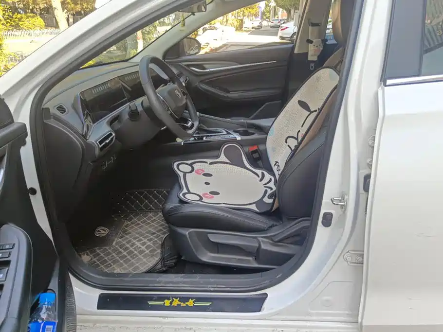 Changan Eado — миниатюра 9