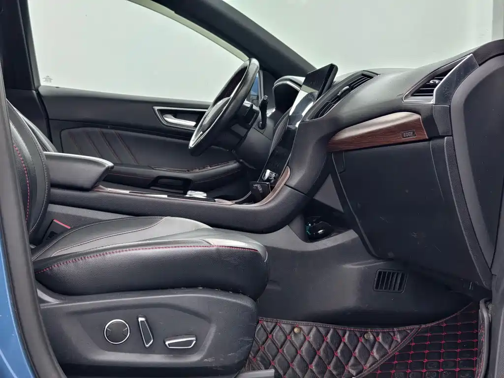 Ford Edge — миниатюра 17