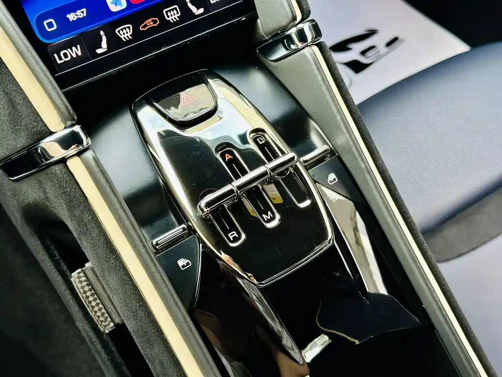 Ferrari Roma — миниатюра 7