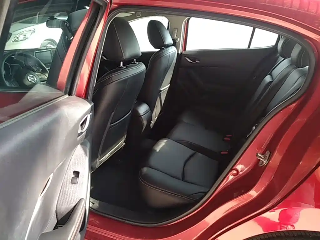 Mazda 3 Axela — миниатюра 17