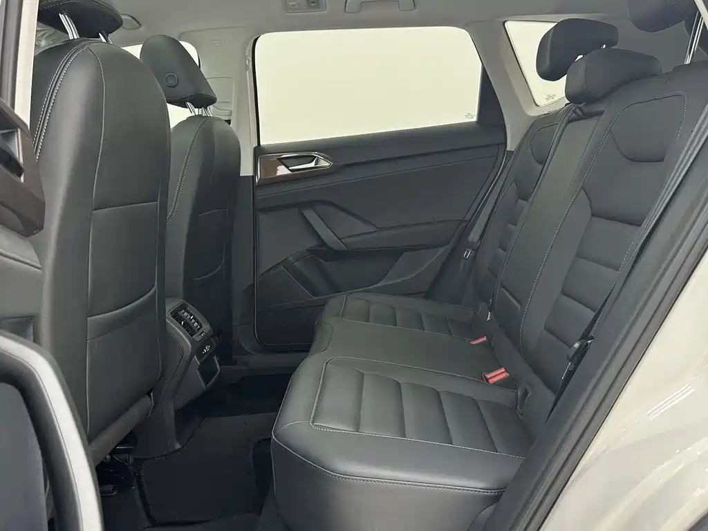 Volkswagen Tharu 2022 280TSI Comfort