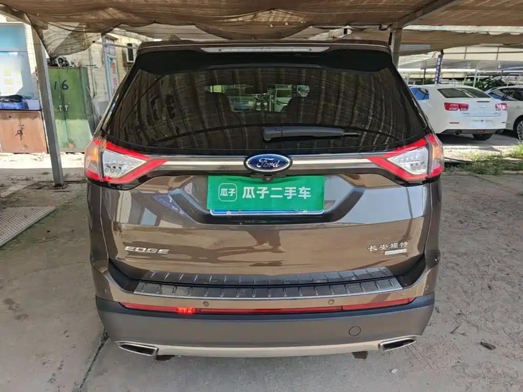 Ford Edge — миниатюра 6