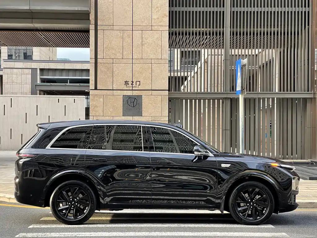 Li Auto Li L8 — миниатюра 6