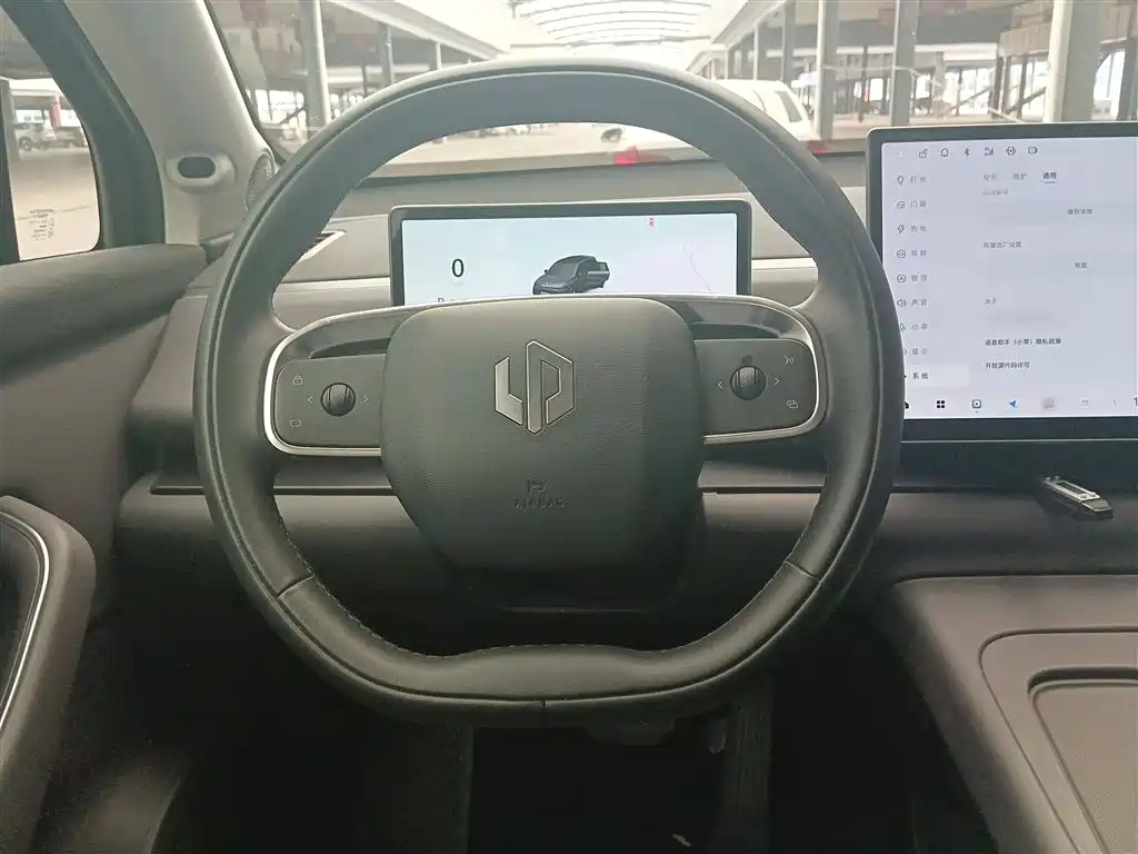 ZERO-RUNNING CAR ZERO RUN C10