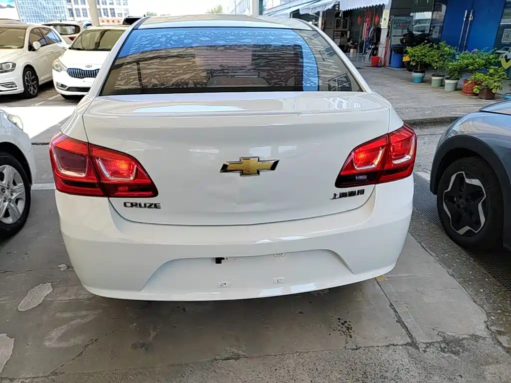 Chevrolet Cruze — миниатюра 6