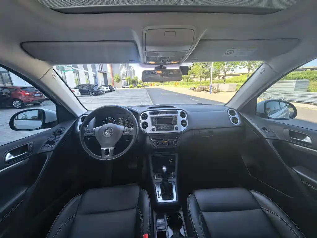 Volkswagen Tiguan — миниатюра 5