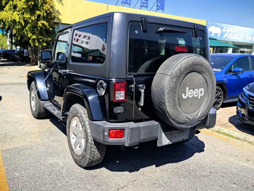 Jeep Wrangler — миниатюра 5