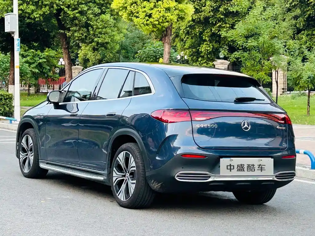Mercedes-Benz EQE SUV — миниатюра 4