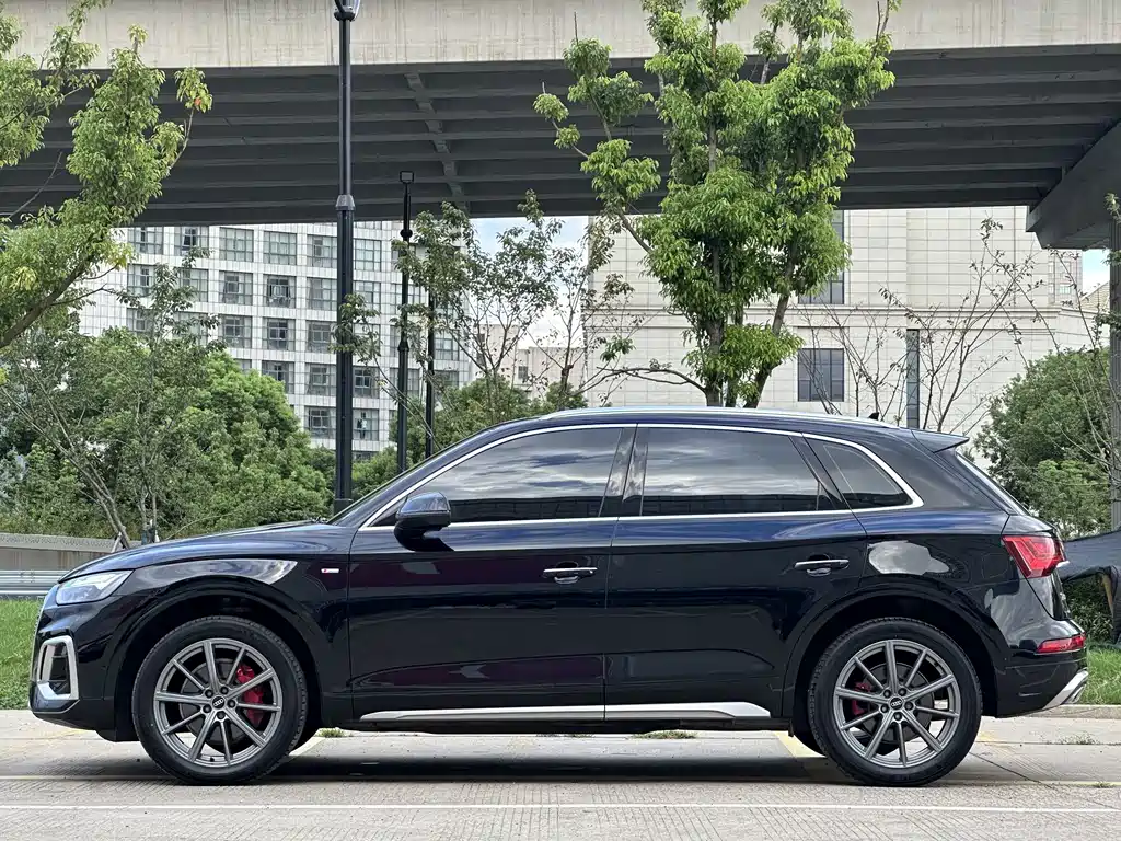 Audi Q5L — миниатюра 14